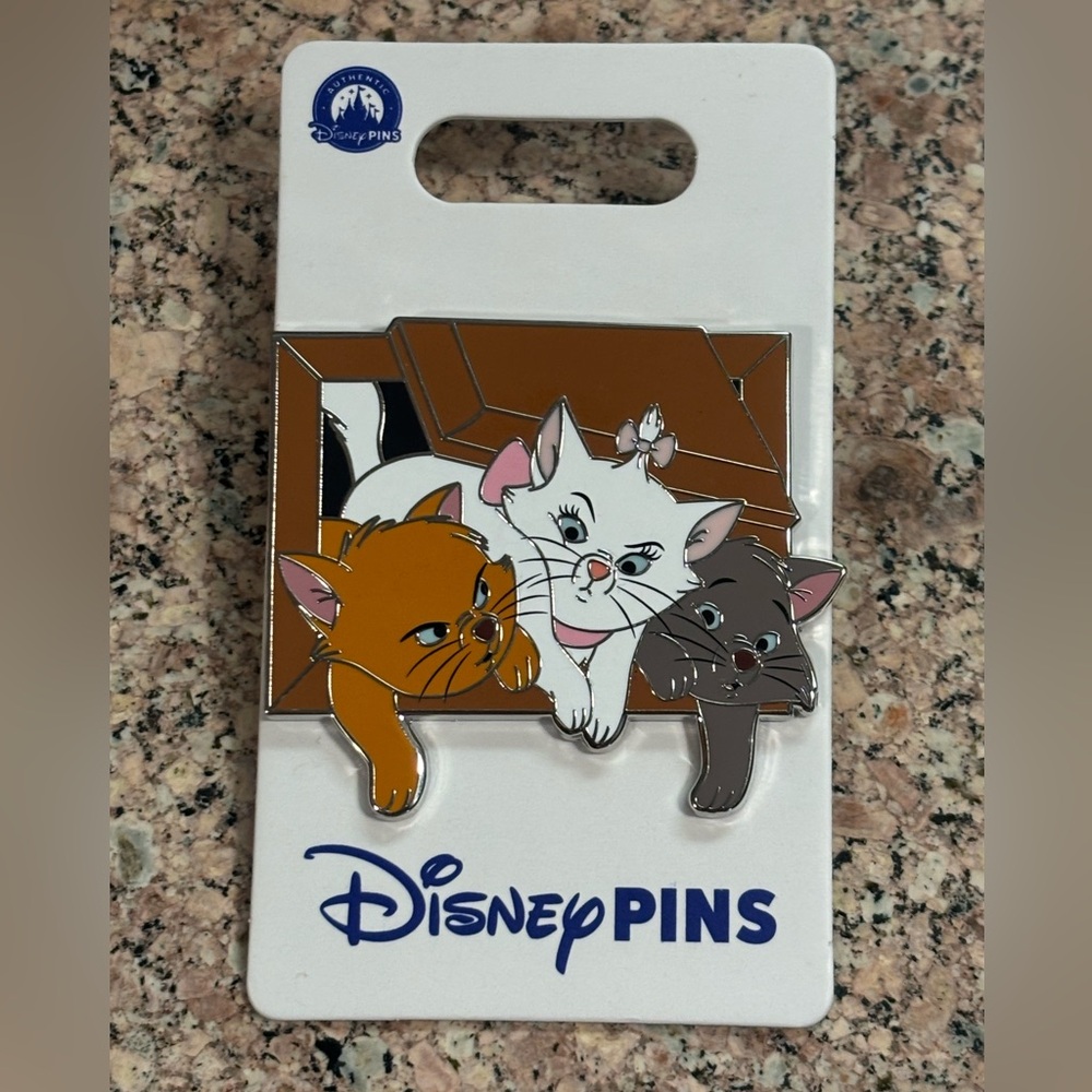 Toulouse, Berlioz, Marie - Squeezing Through a Doggy Door - The Aristocats Pin